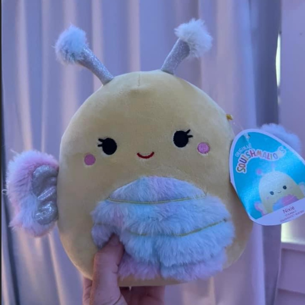 nixie squishmallow